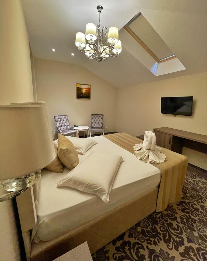 J'Adore Boutique Hotel Lugoj Luaran gambar