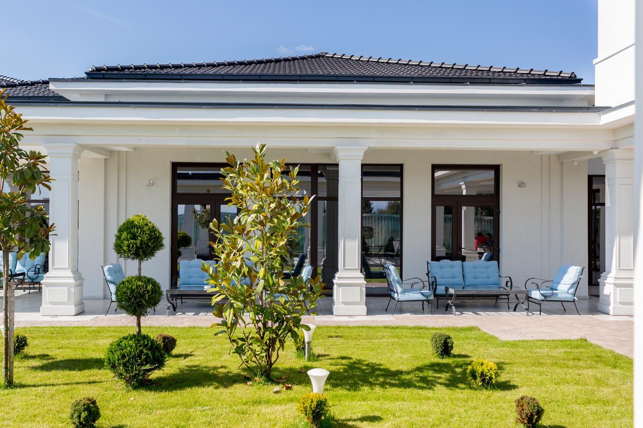 J'Adore Boutique Hotel Lugoj Luaran gambar