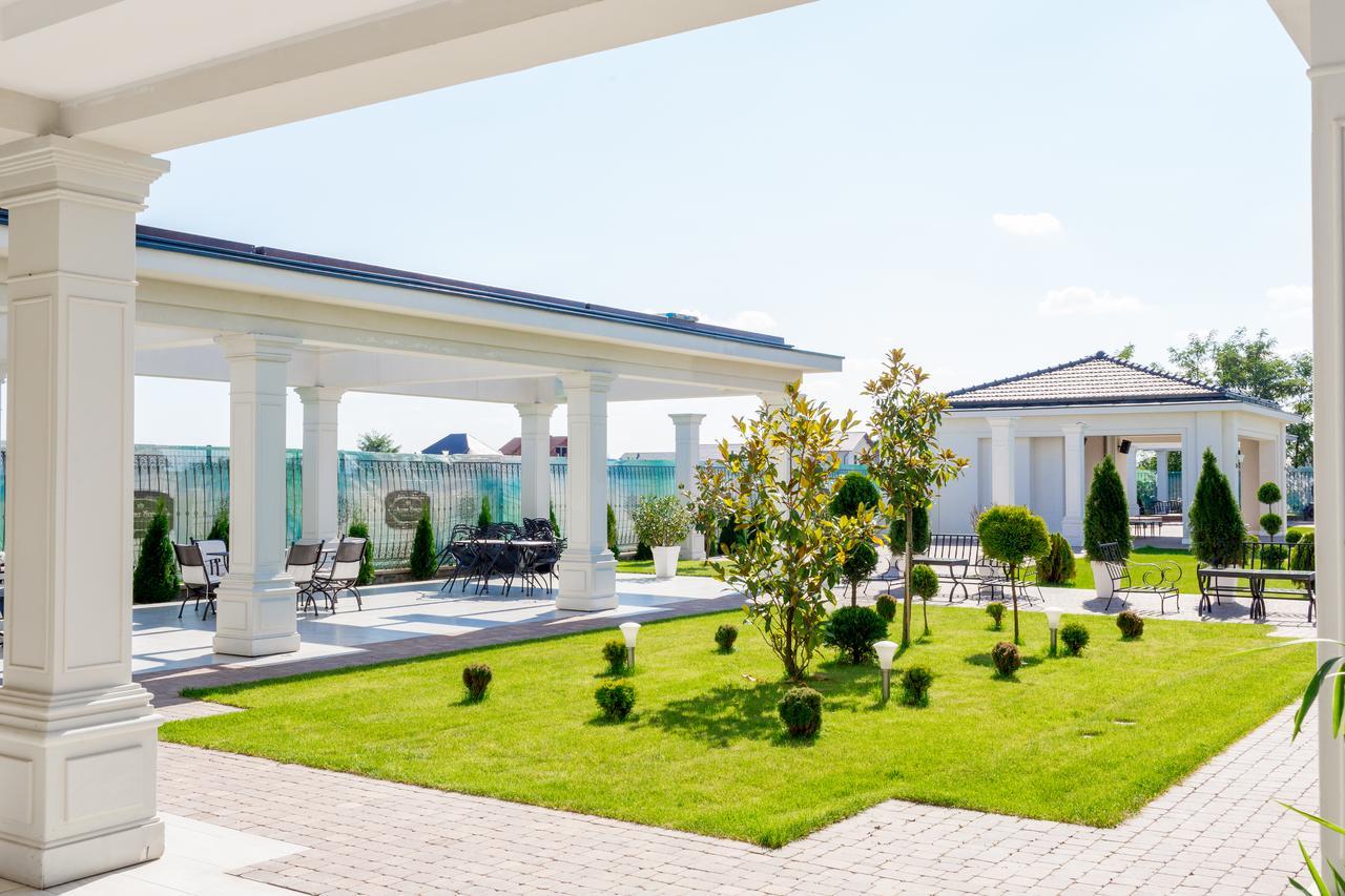 J'Adore Boutique Hotel Lugoj Luaran gambar