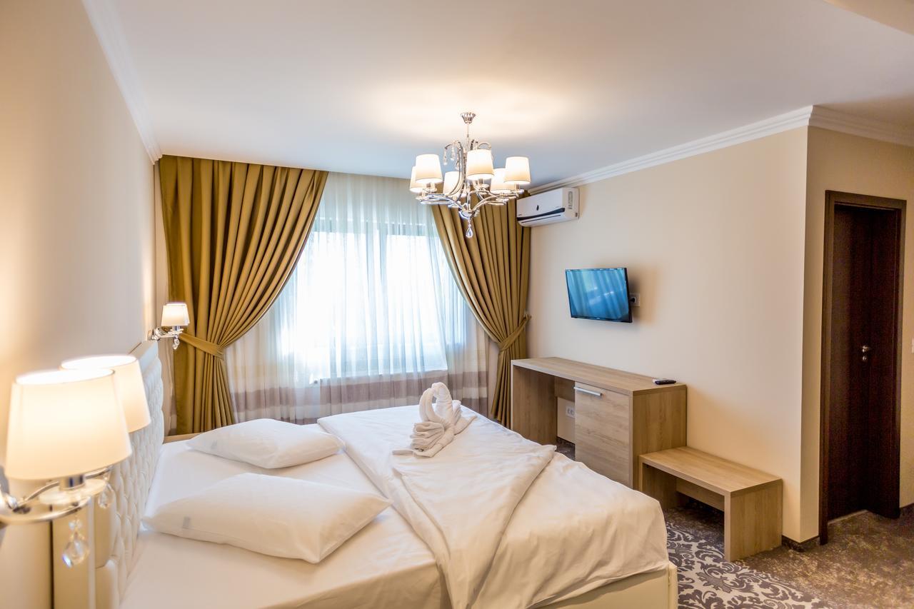 J'Adore Boutique Hotel Lugoj Luaran gambar