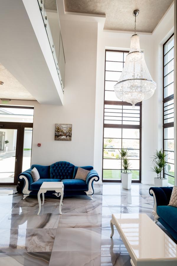 J'Adore Boutique Hotel Lugoj Luaran gambar