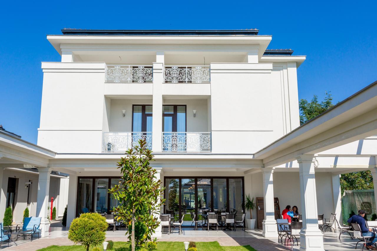 J'Adore Boutique Hotel Lugoj Luaran gambar