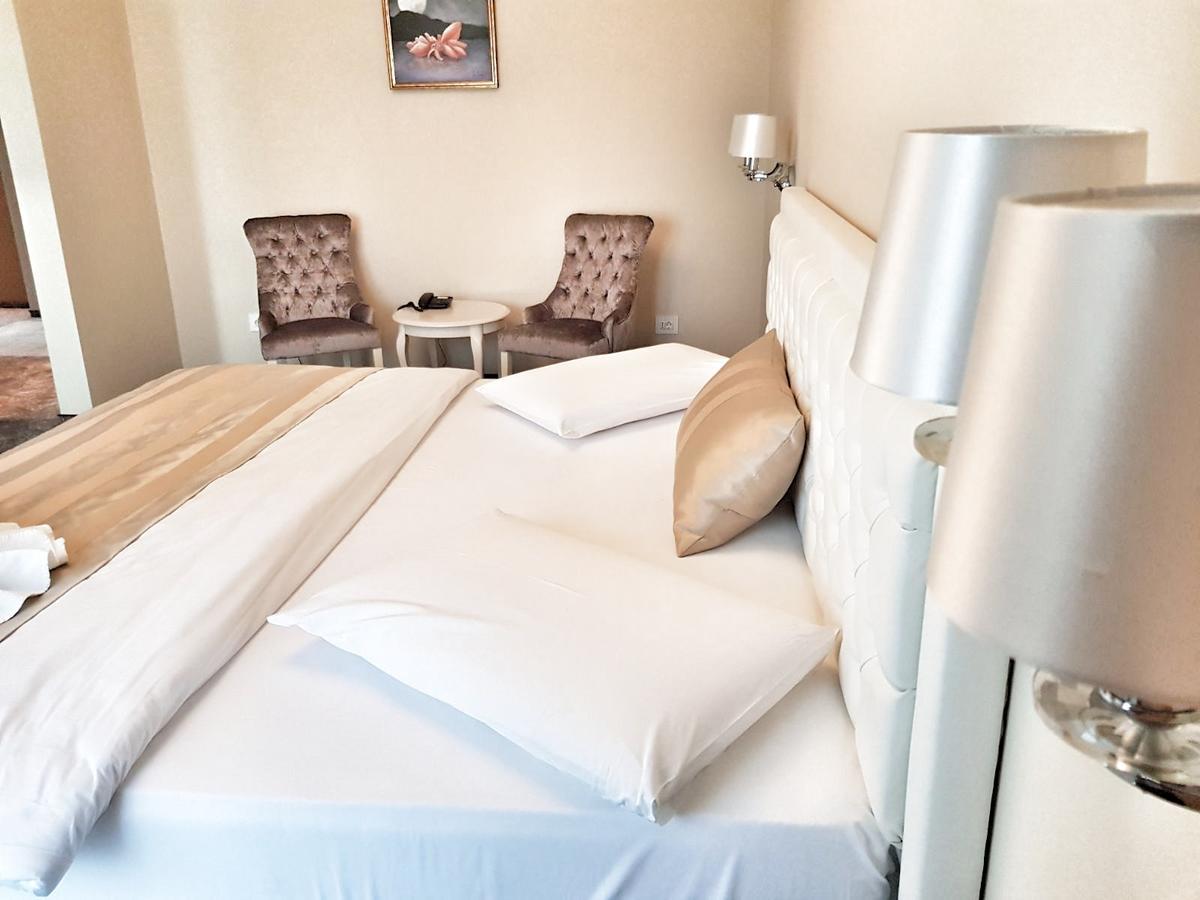J'Adore Boutique Hotel Lugoj Luaran gambar