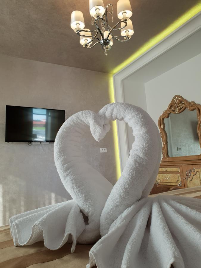 J'Adore Boutique Hotel Lugoj Luaran gambar